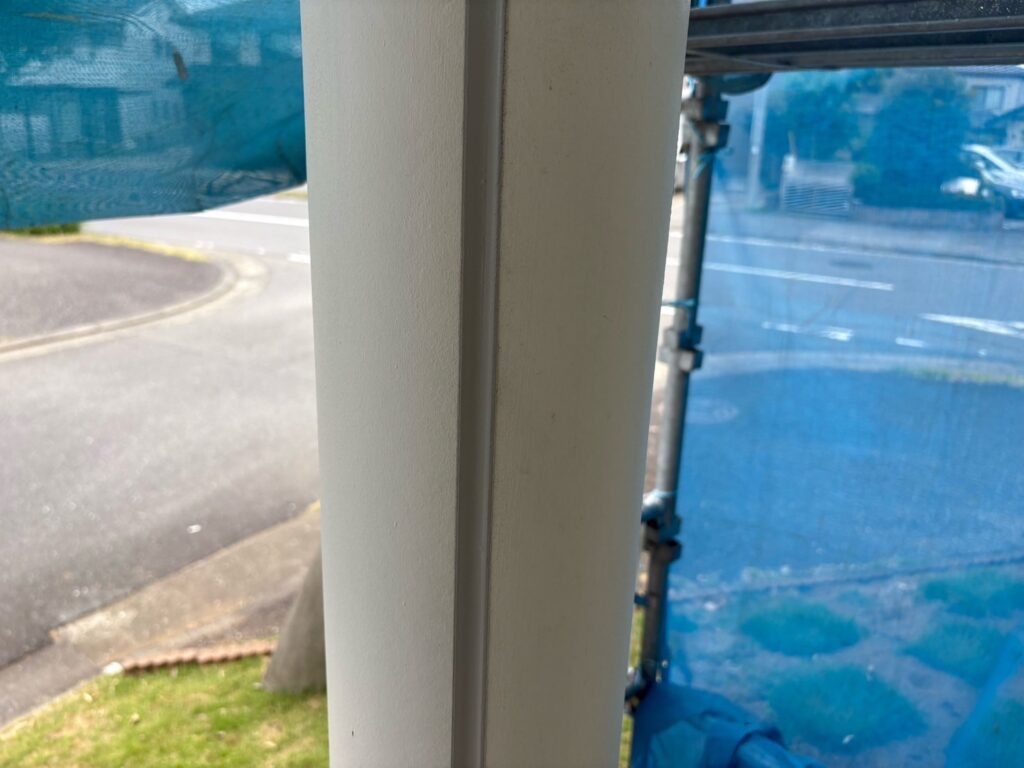 目地コーキング：コーキング（完了）